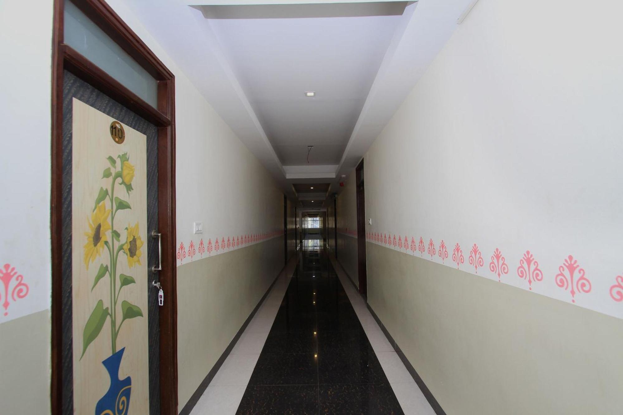 Hotel O Sri Sai Residency Bidadi Zewnętrze zdjęcie